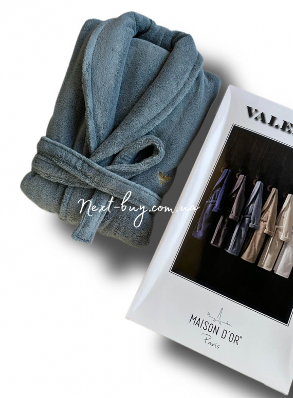 Мужской махровый халат Maison D`or Paris Valentin с вышивкой голубой