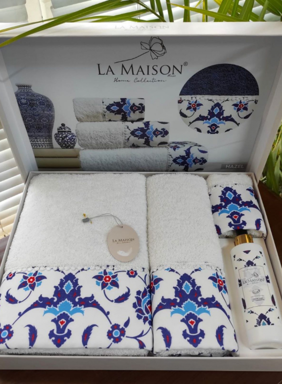 Набор махровых полотенец La Maison Hazel 3шт. + ароматический спрей