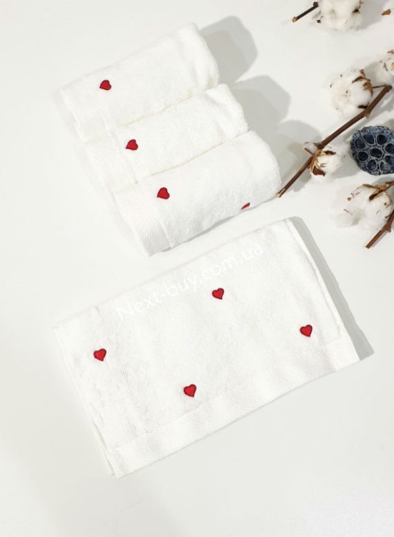 Maison D'or Soft Hearts махровое полотенце банное 85х150 белое с красным