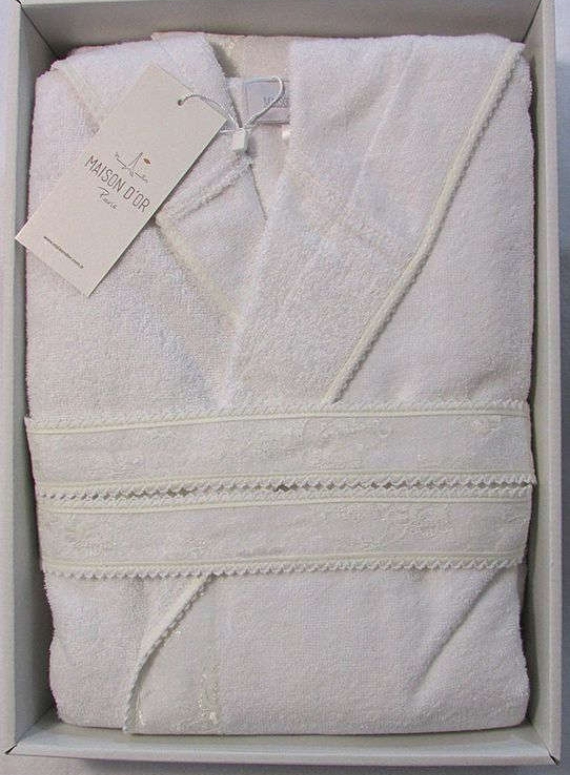 Женский халат бамбуковый Maison D'or Vassago с гипюром белый
