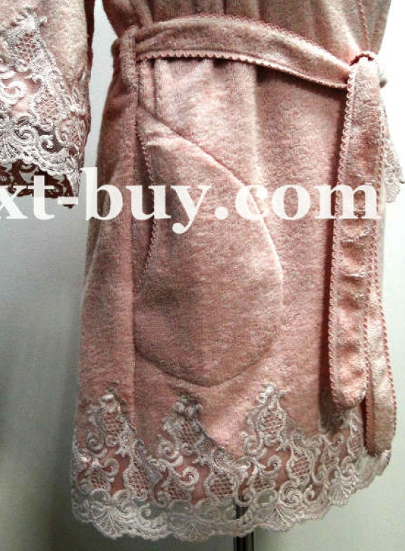 Женский халат бамбуковый Maison D'or Lisa с кружевом грязно-розовый