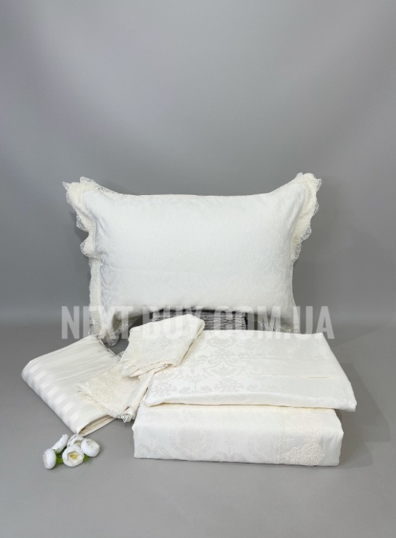 Maison D'or Mirabella Bedcover set krem набор постельного белья c покрывалом и наволочками 200x220см сатин жаккард с кружевом