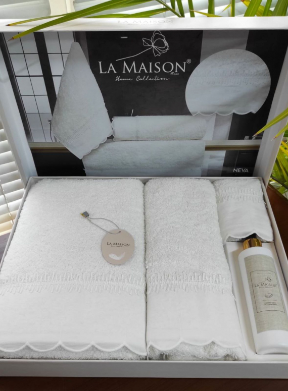 Набір махрових рушників La Maison Neva 3шт. + ароматичний спрей