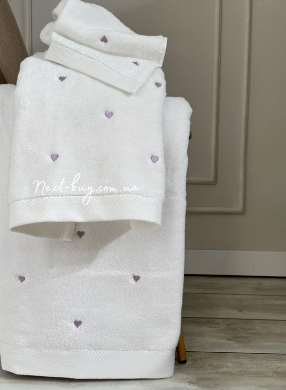Набор махровых полотенец Maison D'or Soft Hearts white-dark lilac с сердечками