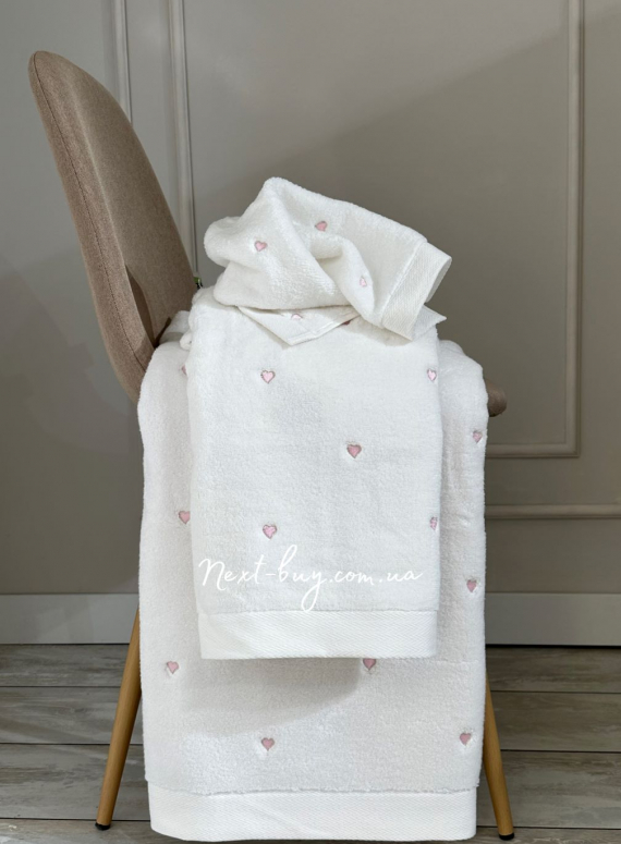 Набір махрових рушників Maison D'or Soft Hearts white-pink з сердечками
