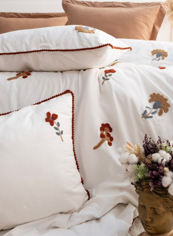 Постільна білизна Saheser Zaira євро 200х220 бавовна з вишивкою