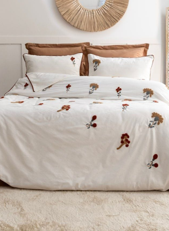 Постільна білизна Saheser Zaira євро 200х220 бавовна з вишивкою