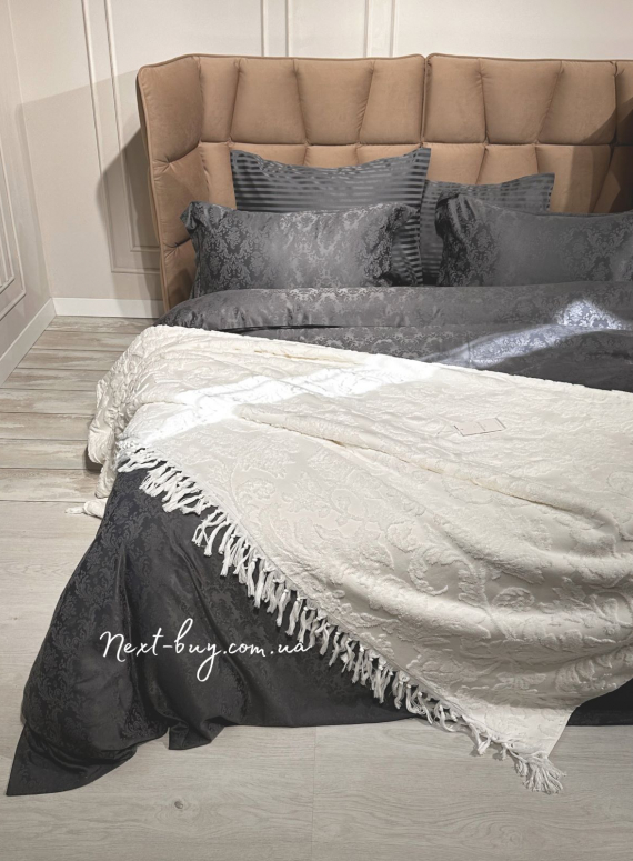 Махровая простынь-покрывало Maison D'or Paris Sanda с бахромой кремовый 160х240