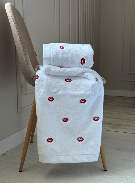 Махровий рушник для бані Cestepe Lips white-red 70х140 Туреччина