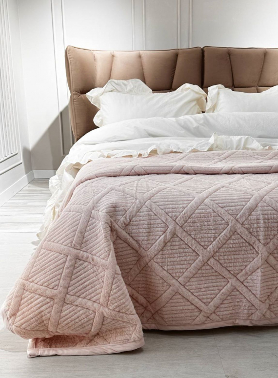 Велюрове стьобане покривало Colorful пудрове євро 200х230