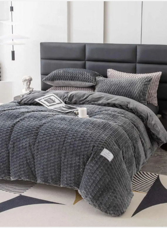 Велюровое постельное белье Colorful темно-серое евро 200х230