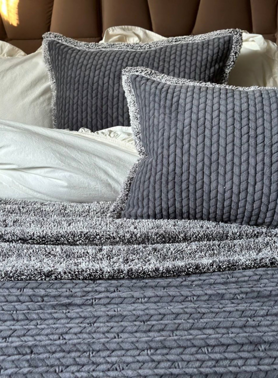 Двохстороннє тепле і м'яке покривало з наволочками Mosaic antrasit 220х260