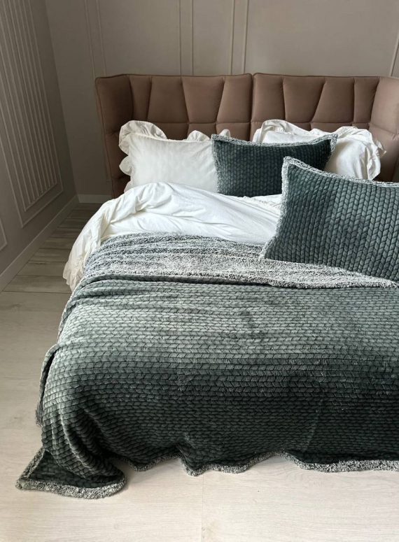 Двохстороннє тепле і м'яке покривало з наволочками Mosaic haki 220х260