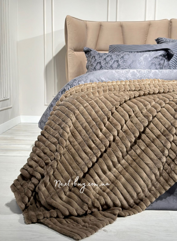 Теплый, плюшевый плед Colorful шарпей коричневый полуторный 160х210