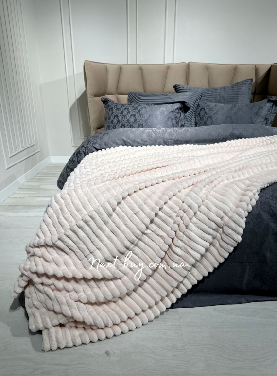 Теплый, плюшевый плед Colorful шарпей кремовый полуторный 160х210