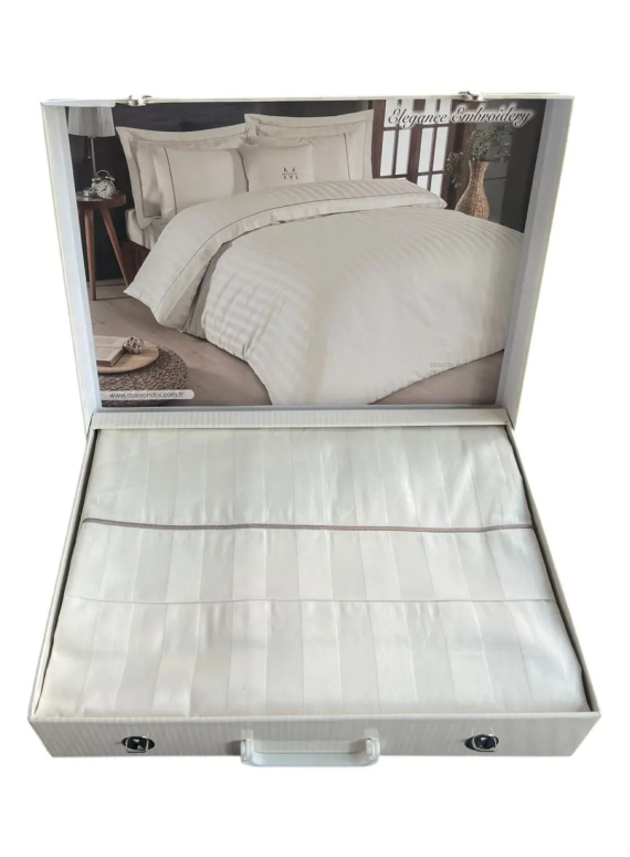 Постільна білизна Maison D'or Elegance Embroidery Linens ecru 200x220см сатин з вишивкою