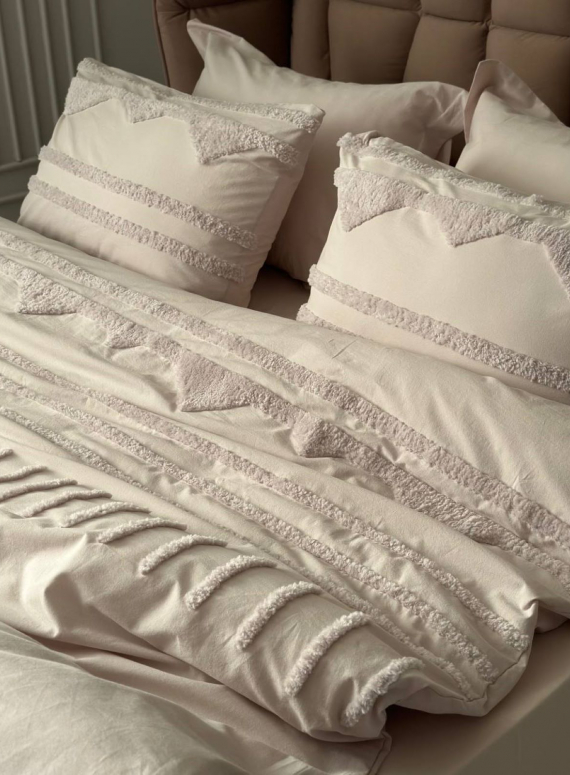 Постільна білизна Saheser Iris bej євро 200х220 з вишивкою