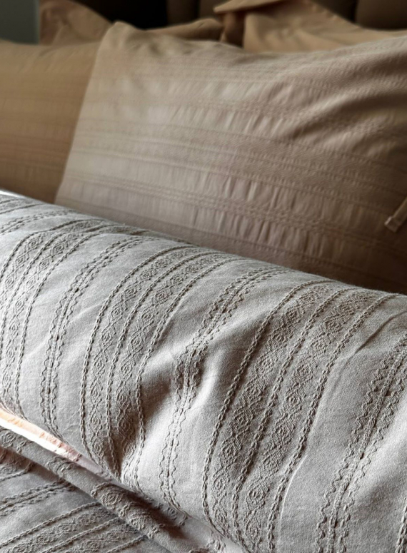 Постельное белье Saheser Lucca bej евро 200х220 jaquard