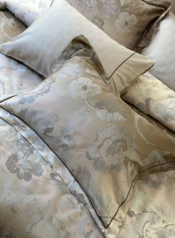 Постільна білизна Maison D'or Ambre gold євро 200х220 тенсел