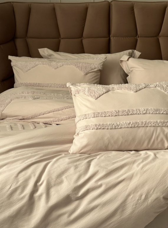 Постільна білизна Saheser Iris bej євро 200х220 з вишивкою