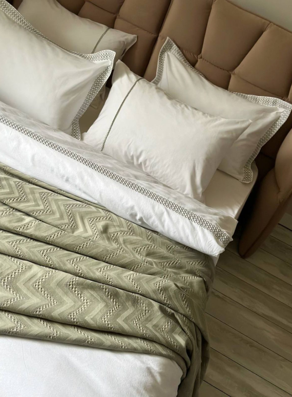 Постільна білизна з піке Saheser Noemi green євро 200х220