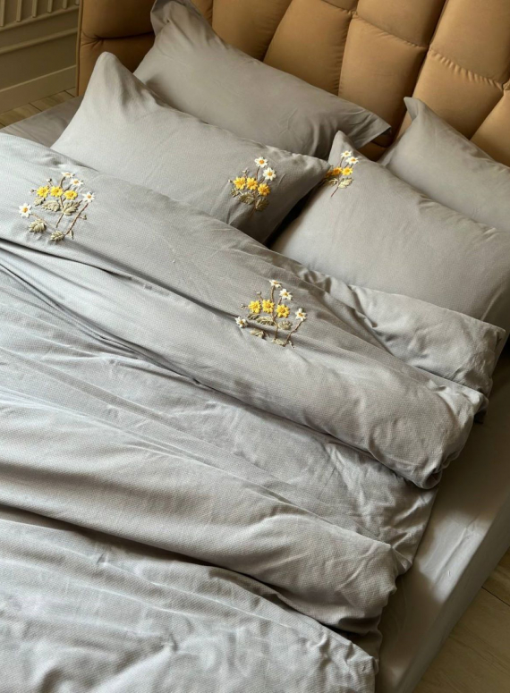 Постільна білизна з вишивкою Saheser Poppy євро 200х220