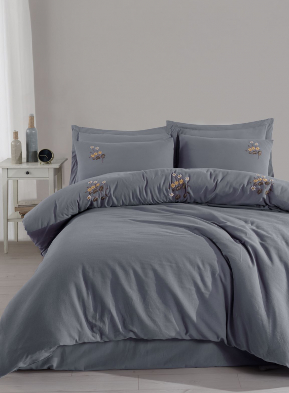 Постільна білизна з вишивкою Saheser Poppy євро 200х220