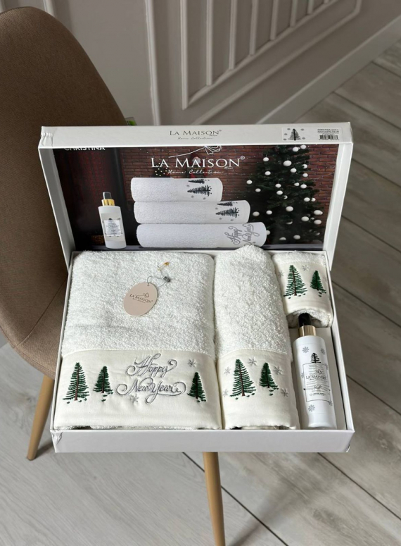 Новогодний набор махровых полотенец La Maison Christina 3шт. + ароматический спрей
