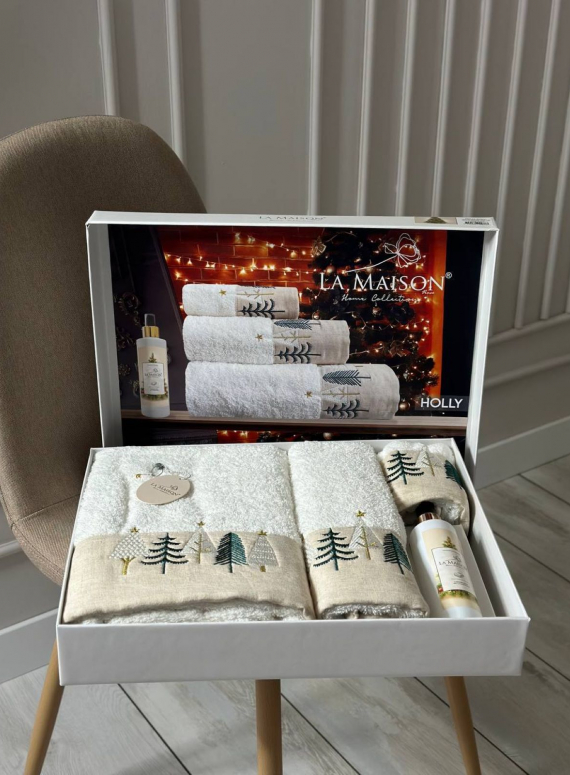 Новогодний набор махровых полотенец La Maison Holly 3шт. + ароматический спрей