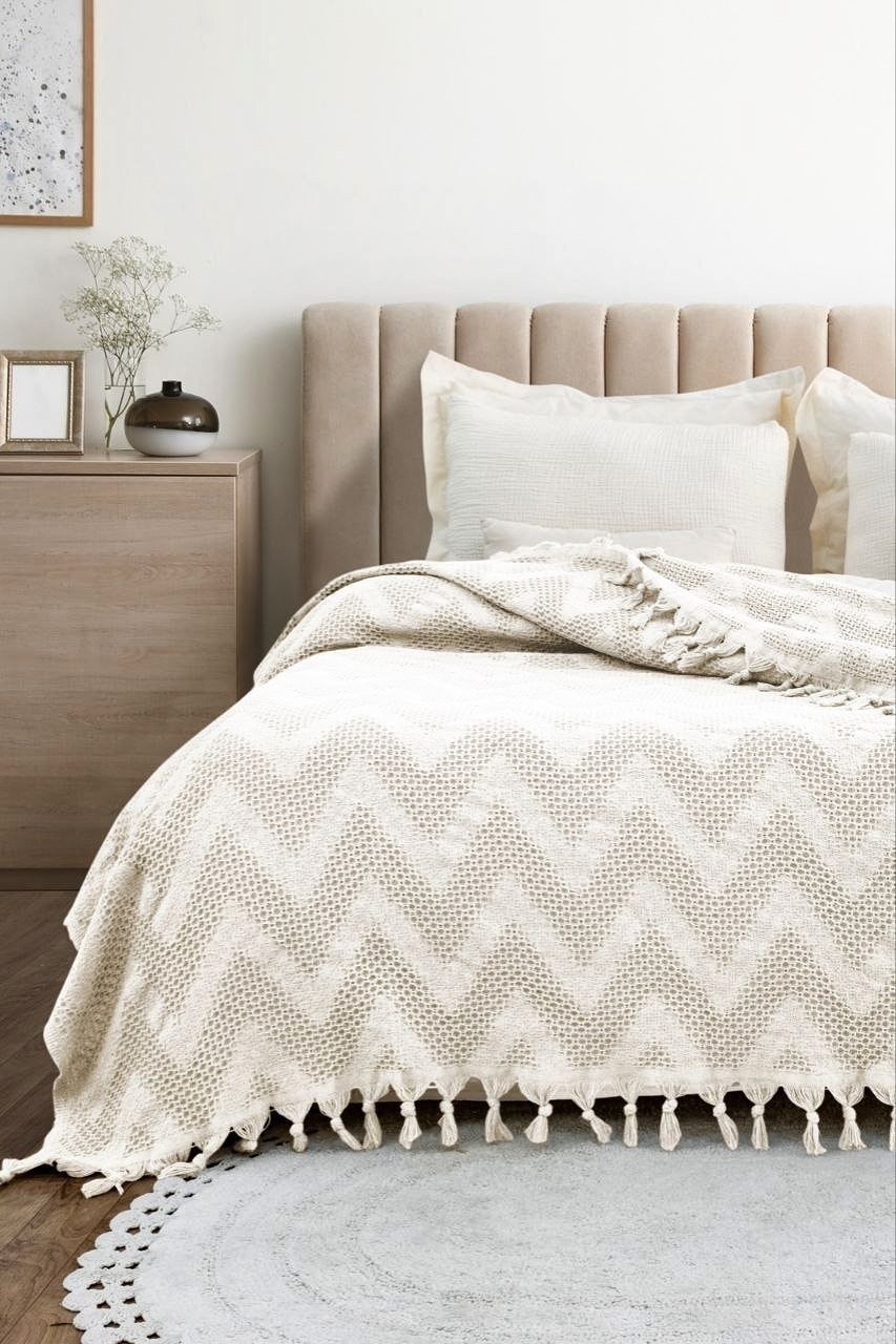 Натуральное, легкое пике Saheser Naomi Cream евро Турция