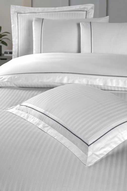 Постільна білизна Orcella White La Romano premium сатин Євро 200×220