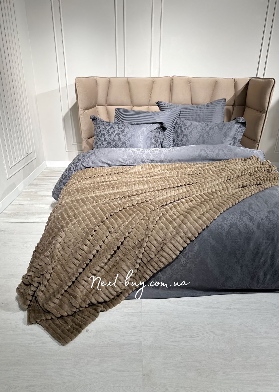 Теплый, плюшевый плед Colorful шарпей коричневый полуторный 160х210