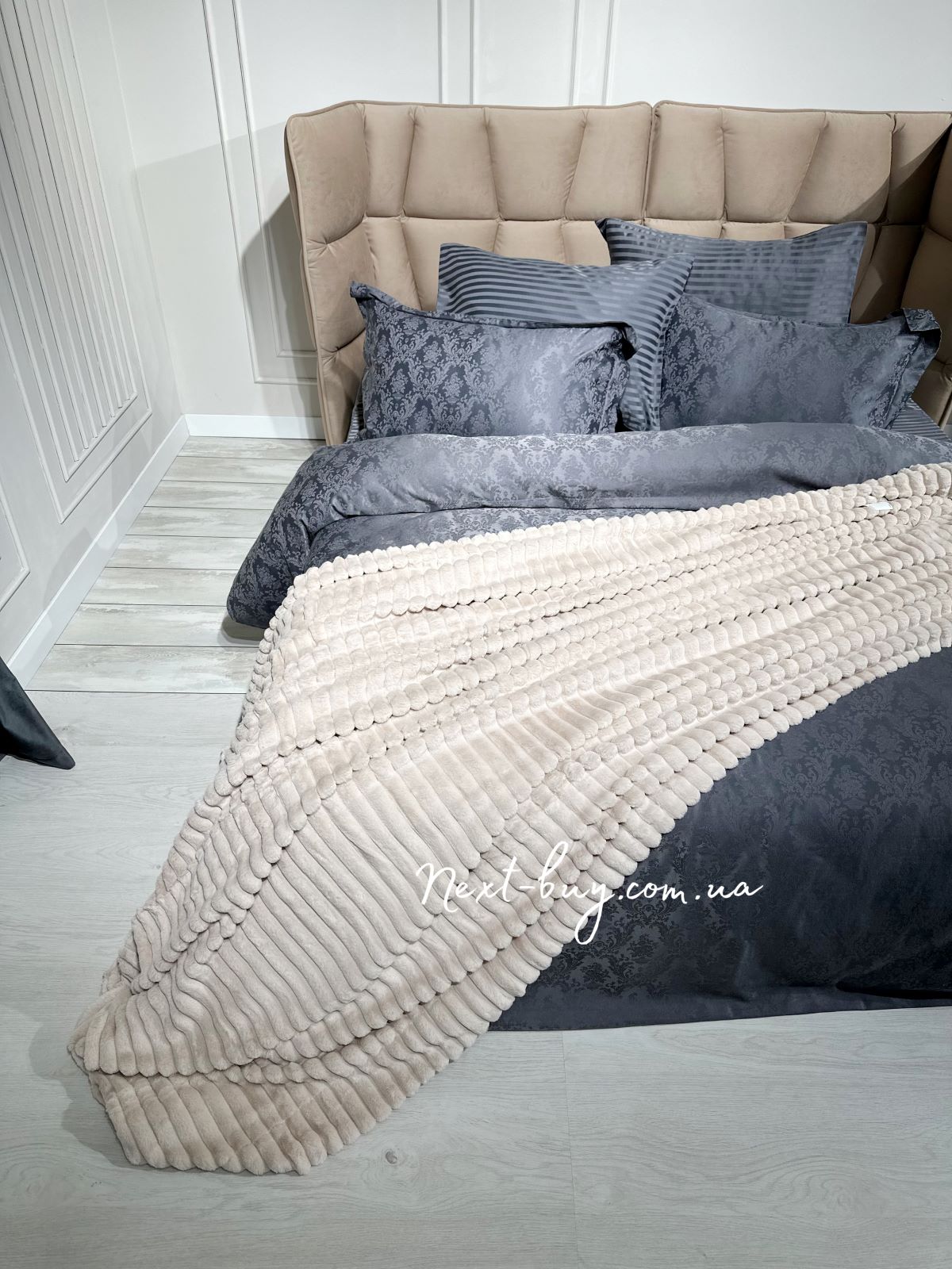 Теплый, плюшевый плед Colorful шарпей кремовый полуторный 160х210