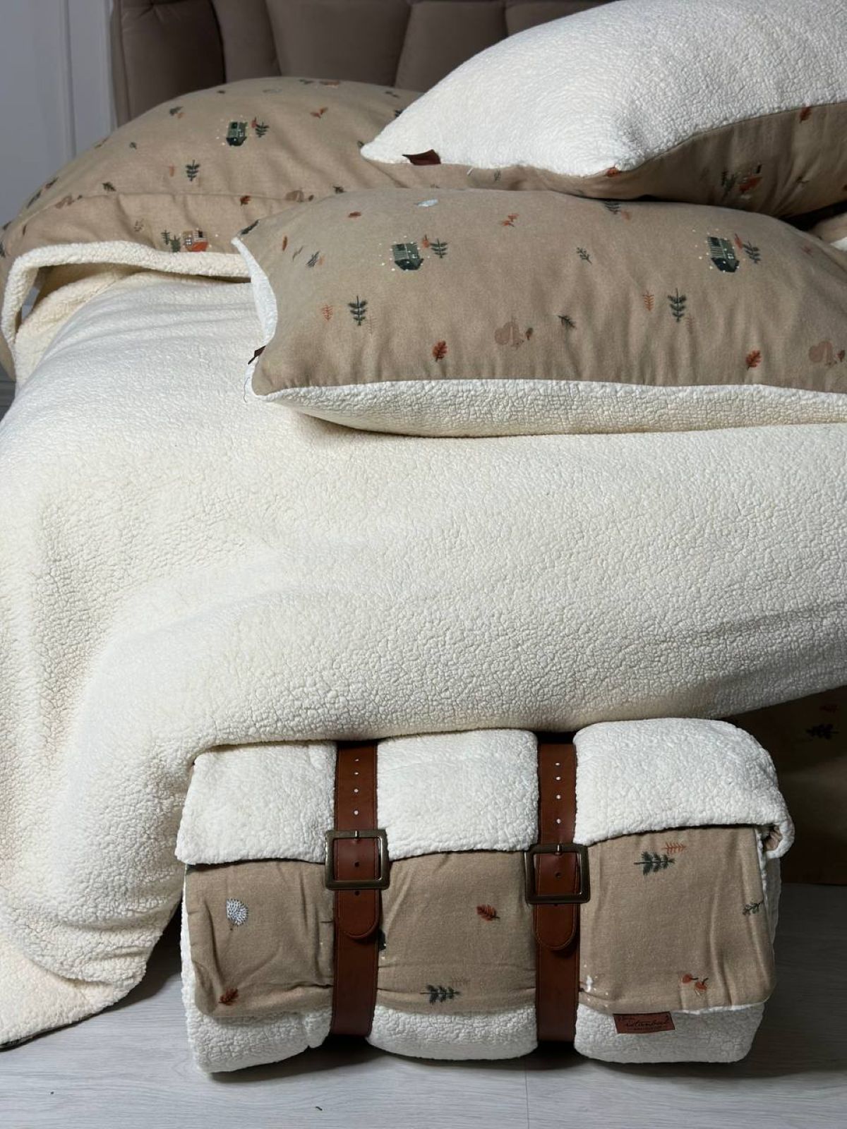 Зимовий комплект постільної білизни двосторонній Wooden Krem полуторний Туреччина