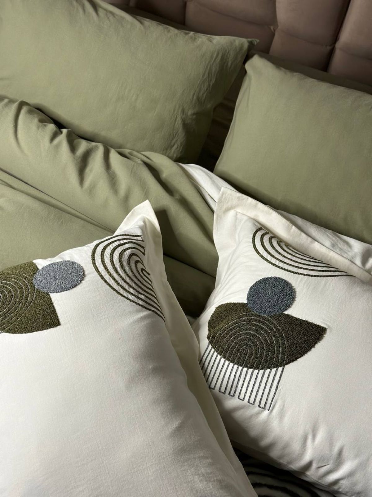 Комплект постільної білизни з вишивкою і пледом Babil haki євро Туреччина