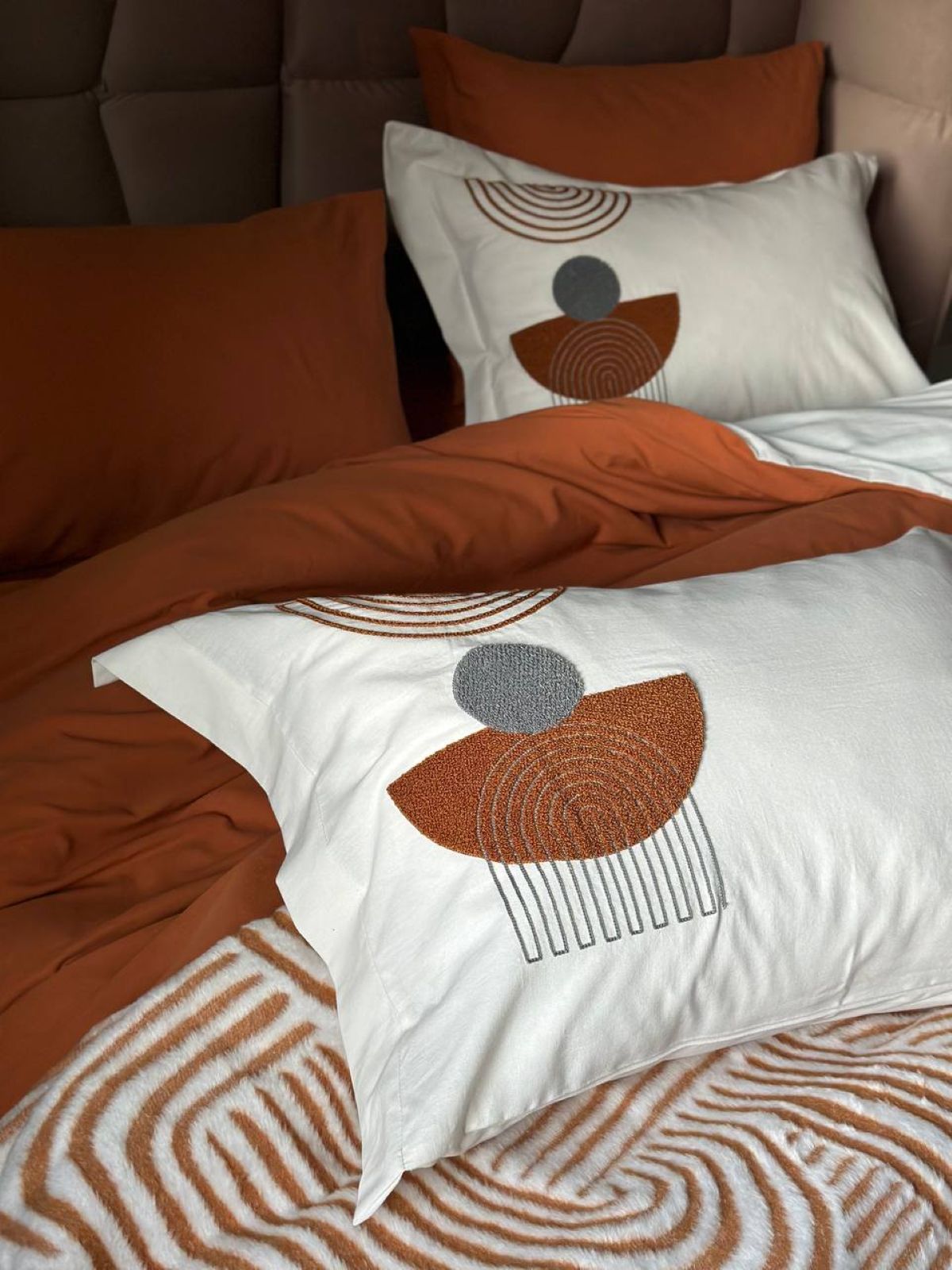 Комплект постільної білизни з вишивкою і пледом Babil kiremit євро Туреччина