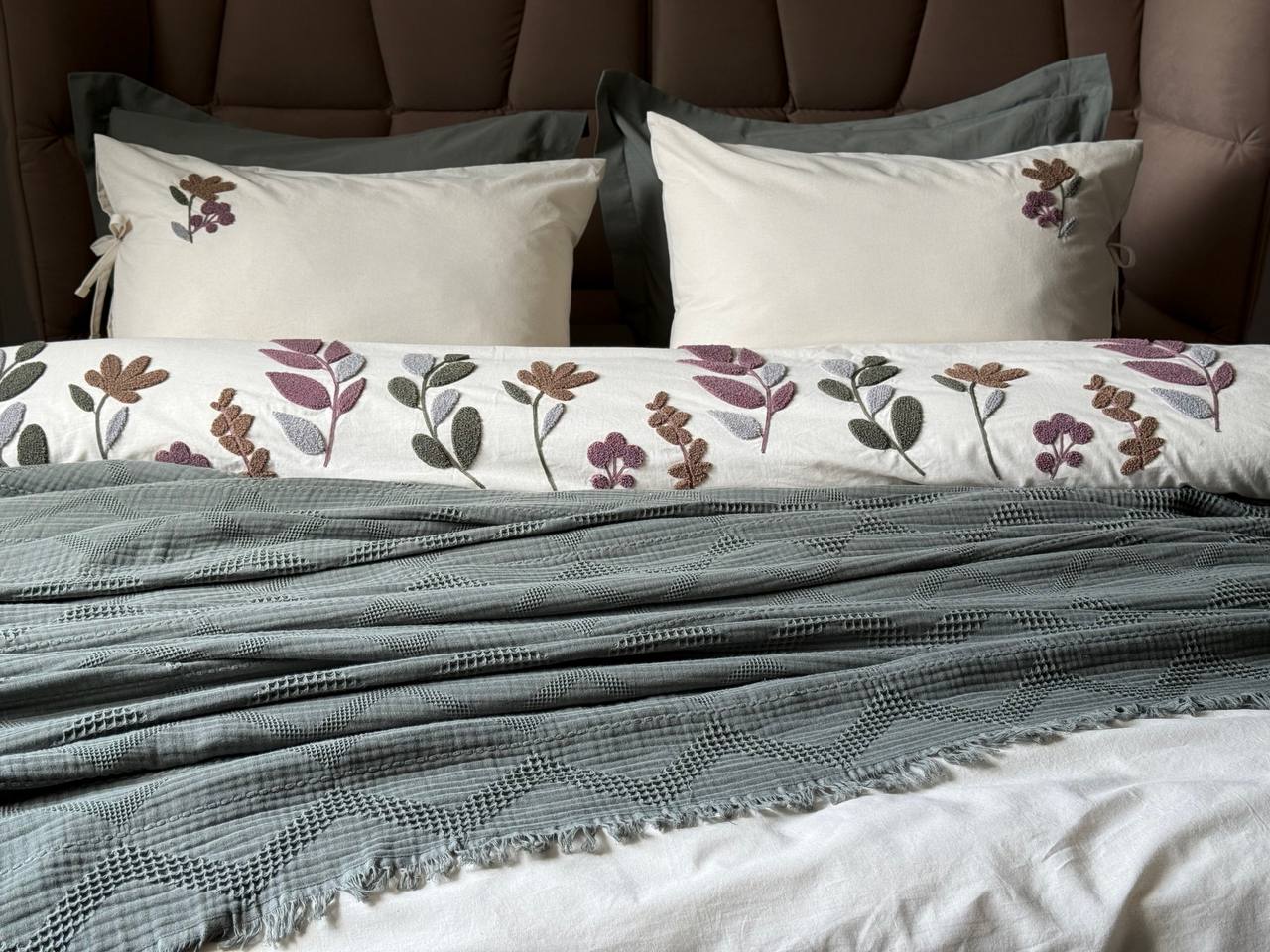 Постільна білизна з піке Saheser Paula Haki євро 200х220