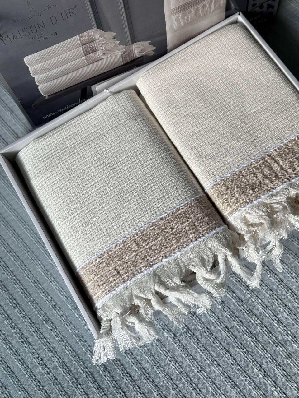Рушники Maison D'or HARVEY ecru/biege ( 2шт 50*90 / 1шт 90*150)