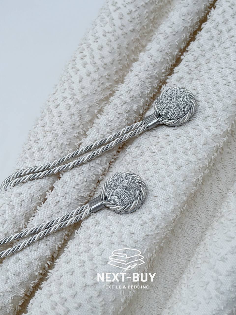 Магнітний підхват для штор сірий з круглою брошкою Туречинна