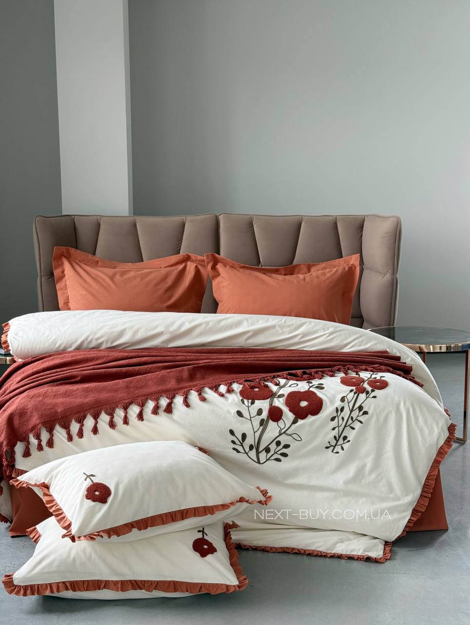 Постільна білизна Saheser Alessa Keremit євро 200х220 з вишивкою