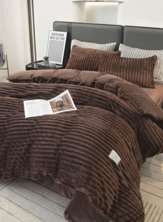 Плюшевое постельное белье Colorful Королевский шарпей шоколад евро 200х230