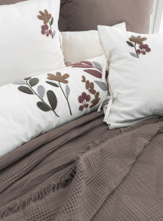 Постільна білизна з піке з простирадлом на резинці Saheser Paula Vizon євро