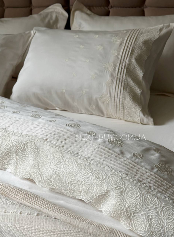 Maison D'or Roesia Estee Krem постільна білизна євро 200х220 сатин з вишивкою