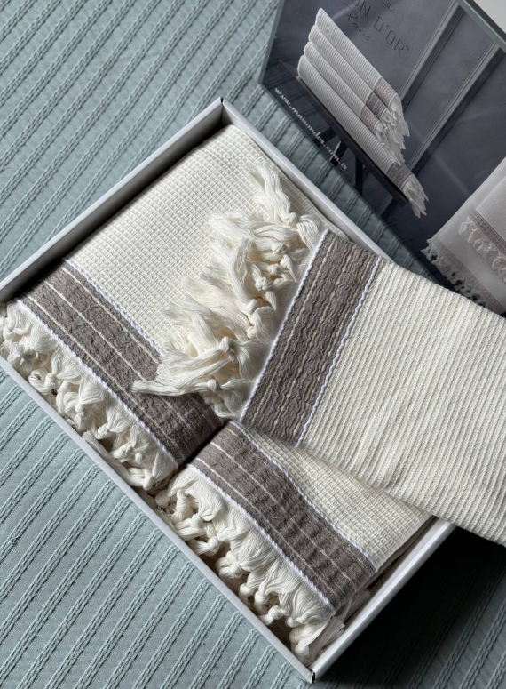 Рушники Maison D'or HARVEY ecru / grey ( 2шт 50*90 / 1шт 90*150)