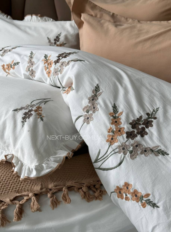 Постільна білизна з вишивкою і піке Saheser Eveline hardal євро 200х220