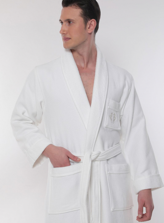 Чоловік махровий халат Maison D'or Quattro з коміром білий