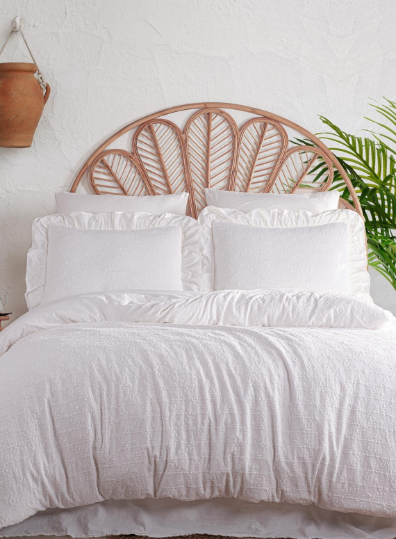 Постільна білизна з простирадлом на резинці Resital White євр жакард, варена бавовна