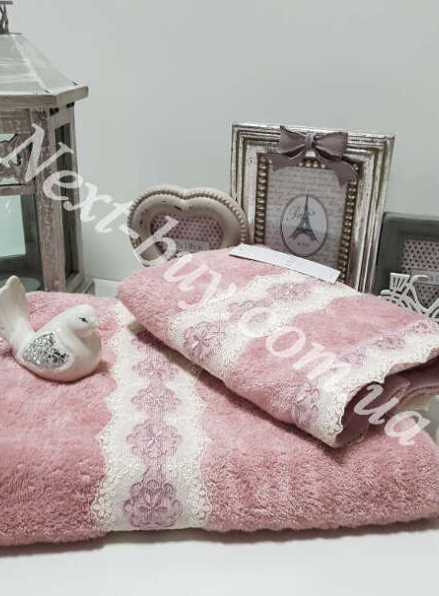 Бамбуковое полотенце с кружевом Maison D'or Vanessa 85х150см розовый