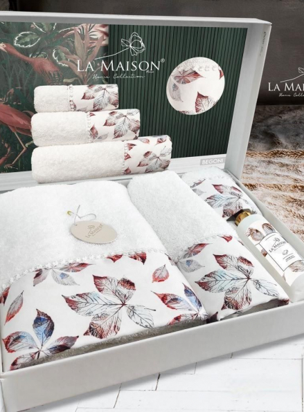 Набор махровых полотенец La Maison Begoni 3шт. + ароматический спрей