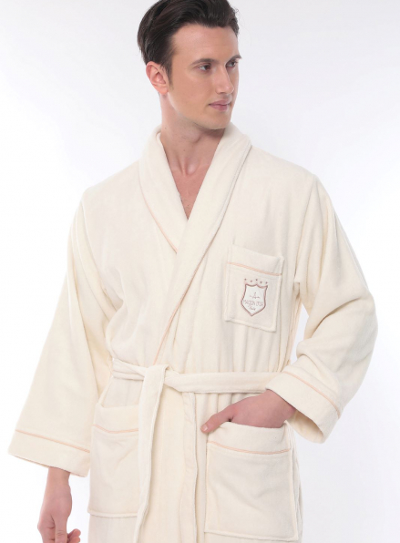 Чоловічий кремовий халат Maison D`or Paris Boswel з шалевим коміром і тапочками